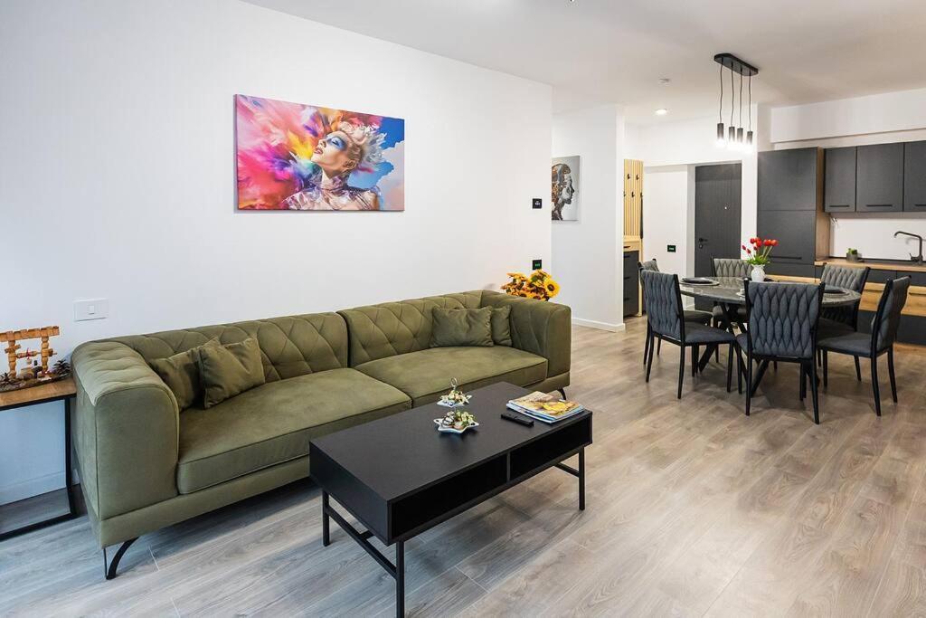 Royal Family Apartment Sinaia Luaran gambar
